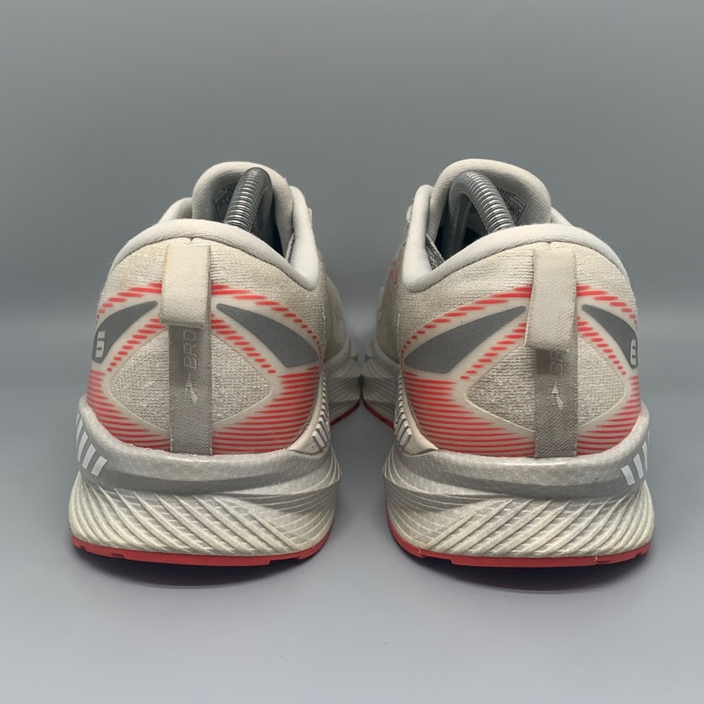 Brooks Levitate 5 White Red Grey Running Shoes 1103961D407 Men’s Sz 10 - Picture 3 of 10